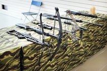 картинка Подарочный сертификат Неограниченная по количеству выстрелов стрельба рекурсивных луков, арбалетов, пневматических винтовок и пистолетов, 20 мин в интернет-магазине подарочных сертификатов Дарить Легко. картинка Подарочный сертификат Неограниченная по количеству выстрелов стрельба рекурсивных луков, арбалетов, пневматических винтовок и пистолетов, 20 мин в интернет-магазине подарочных сертификатов Дарить Легко.
