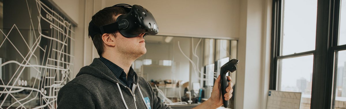 картинка Подарочный сертификат Игра в очках виртуальной реальности "HTC Vive", 3 часа в интернет-магазине подарочных сертификатов Дарить Легко. картинка Подарочный сертификат Игра в очках виртуальной реальности "HTC Vive", 3 часа в интернет-магазине подарочных сертификатов Дарить Легко.