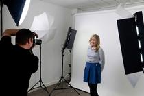 картинка Подарочный сертификат Портретная фотосессия с визажем, 1 час в интернет-магазине подарочных сертификатов Дарить Легко. картинка Подарочный сертификат Портретная фотосессия с визажем, 1 час в интернет-магазине подарочных сертификатов Дарить Легко.